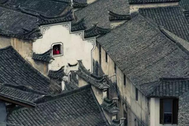 青瓦灰墙,高瓴飞檐,处处消磨时光